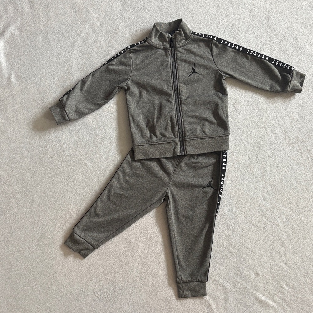 Jordan Kids Gray Tracksuit with Logo Tape